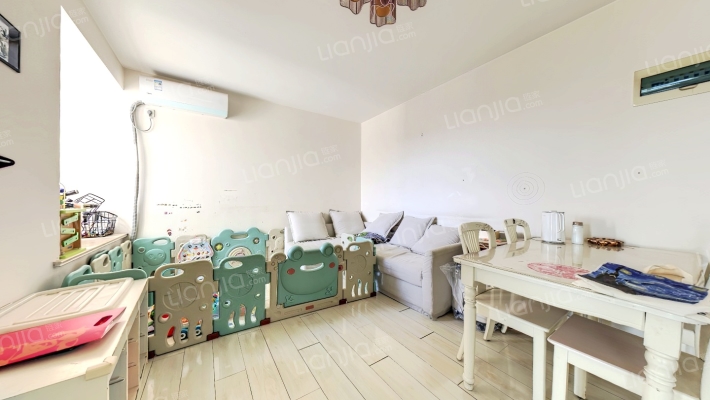 沁怡家园二手房实景图