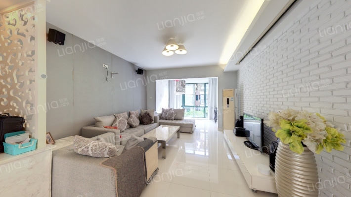 金海雅苑南区二手房实景图