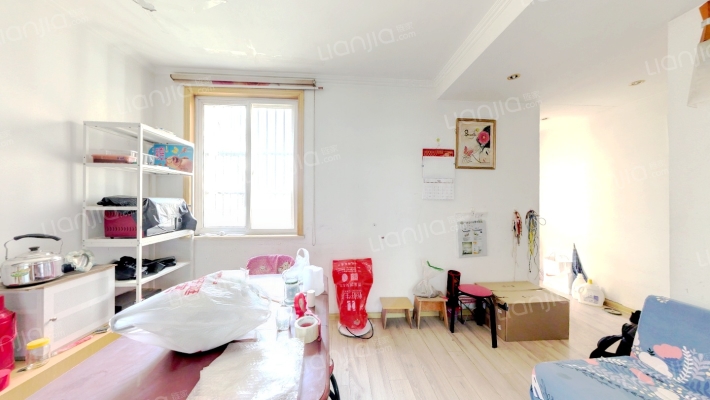 美丽新苑二手房实景图