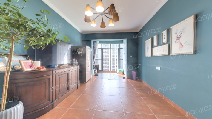 宇信·西岸公馆二手房实景图