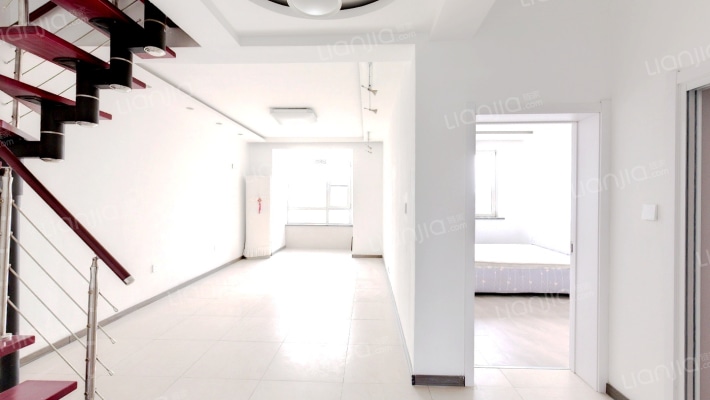 七彩阳光二手房实景图