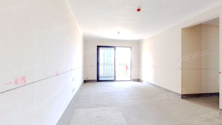 亚新美好书苑二手房实景图