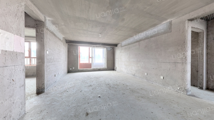 鸿锦凤凰新城二手房实景图