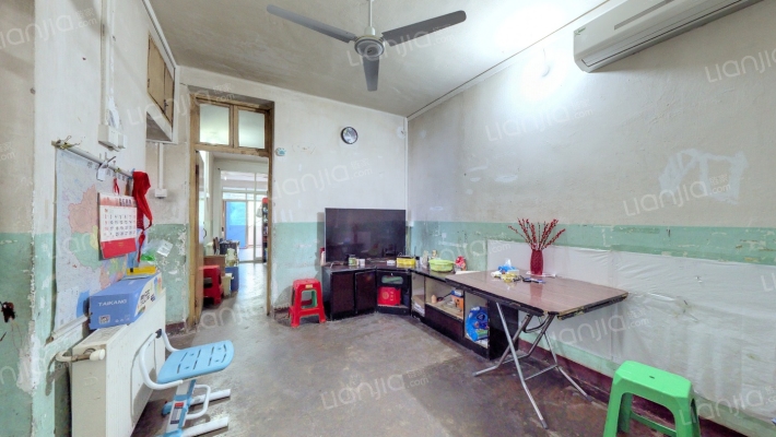 武汉小学单位宿舍二手房实景图