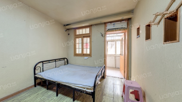 事业小区二手房实景图