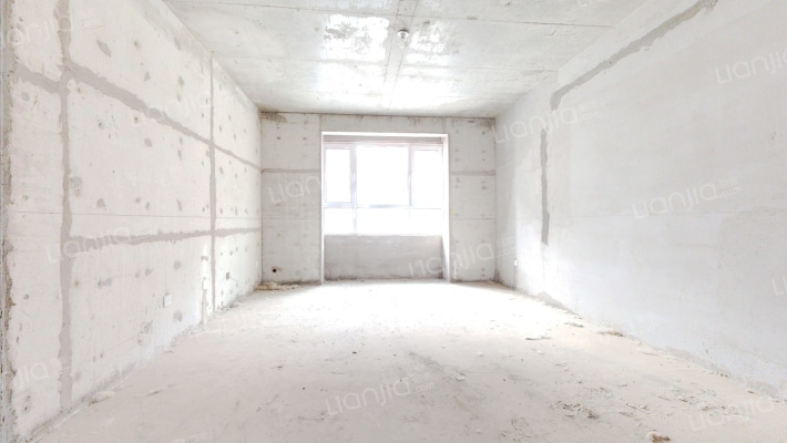 开发区 万悦城 大3居 带170平米 露台 带2个车位-客厅