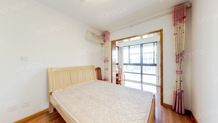 银辰新苑二手房实景图