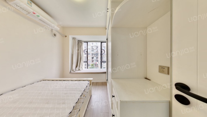 华府馨居二手房实景图