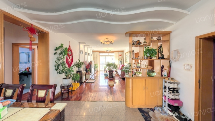 名贵山庄华美园二手房实景图