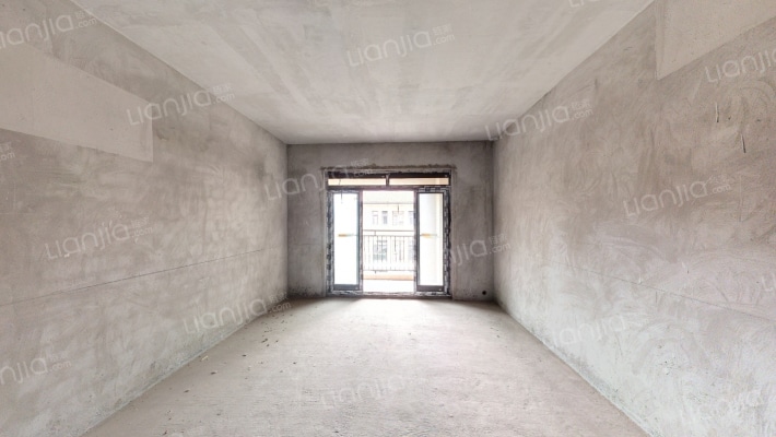 盛唐叠彩山一期二手房实景图