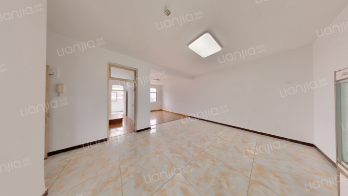 中川街10二手房实景图