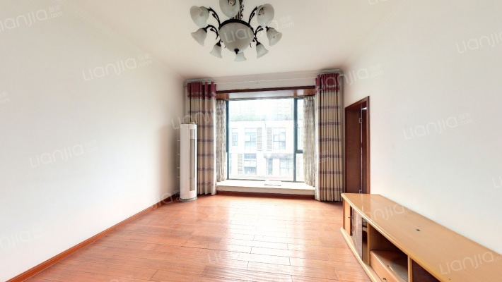 天府长城丽日清风二手房实景图