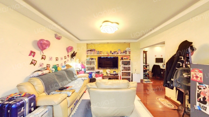 百富达公寓二手房实景图