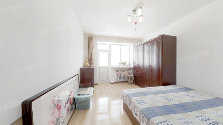 成套小区二手房实景图