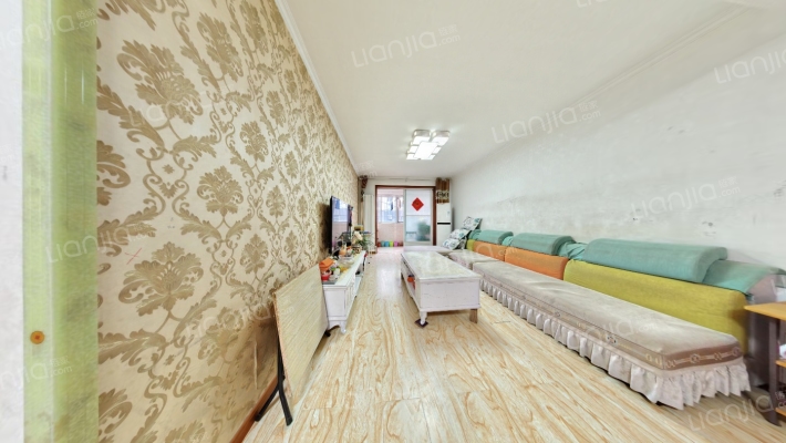 望岳B区贤德苑二手房实景图