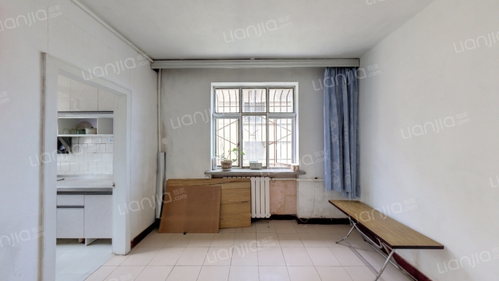 市场监管局家属院二手房实景图