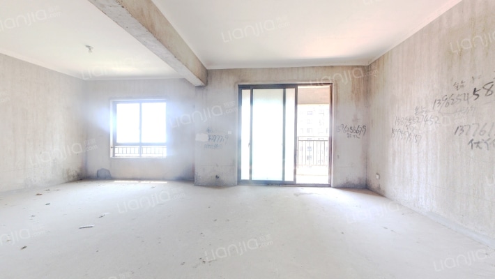 伟业滨河名墅二手房实景图