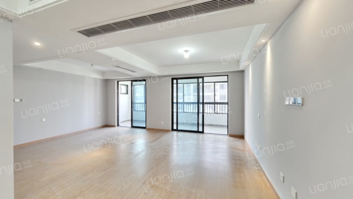 琥珀晴川里二手房实景图