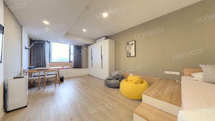 宝隆广场二手房实景图