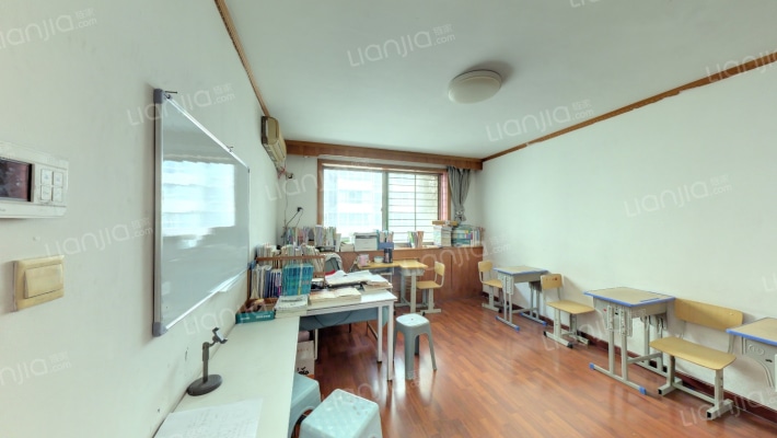 西航中心第3小区二手房实景图