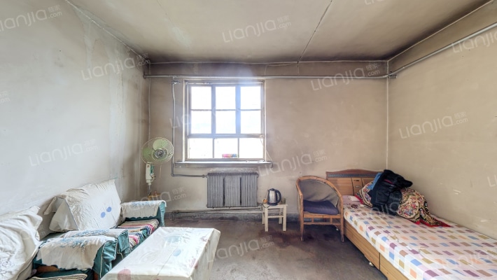 一只船小学家属院二手房实景图
