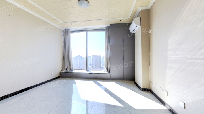 绿地中央广场二手房实景图