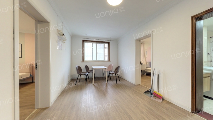 国权北路413弄二手房实景图