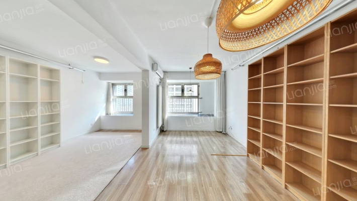 领秀e中心二手房实景图