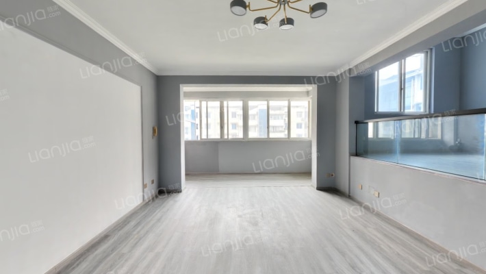 中国人民银行阿坝州中心支行都江堰公寓二手房实景图