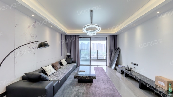 美的云樾二手房实景图