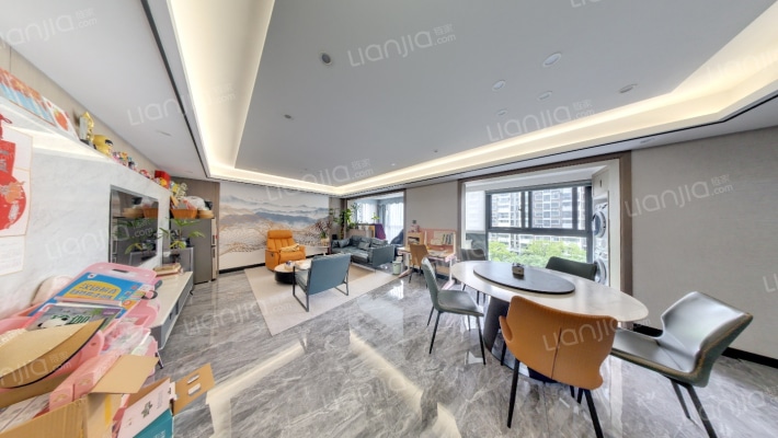 阳光华庭东区二手房实景图