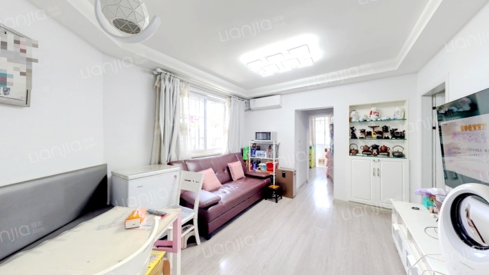 银良公寓二手房实景图