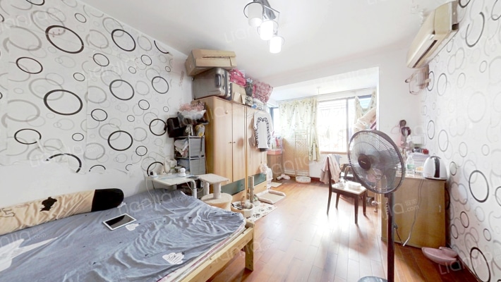 布坝子街9号二手房实景图