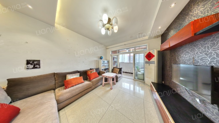 优品尚东二手房实景图