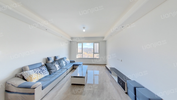 保利时代C12区二手房实景图