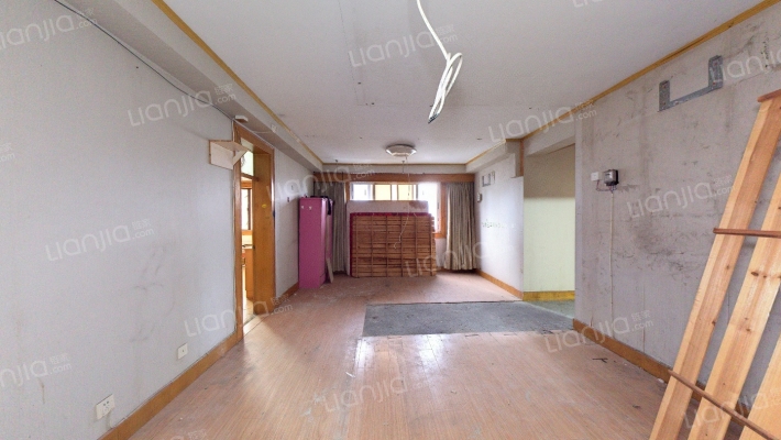 惠飞大厦二手房实景图