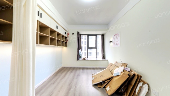 保利星座二手房实景图