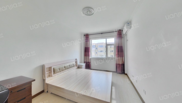 长春汽贸城新楼二手房实景图