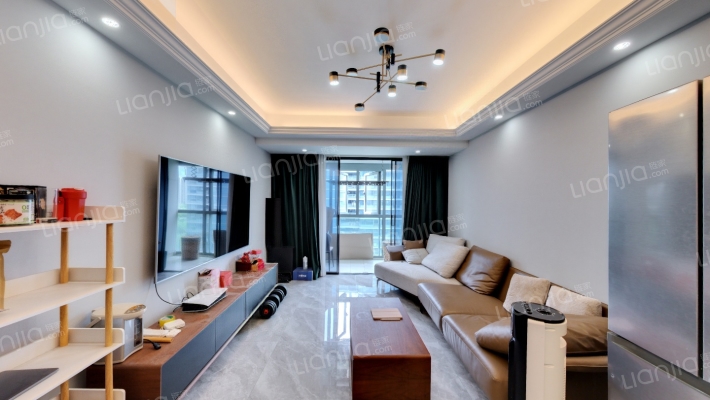 融信孔雀蓝轩二手房实景图