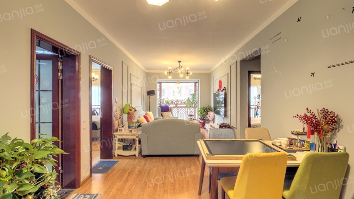 南亚风情第壹城星辰苑二手房实景图