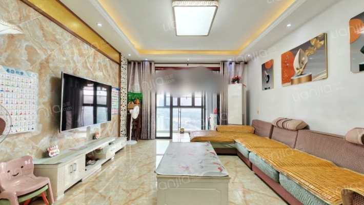 绿地新都会二手房实景图