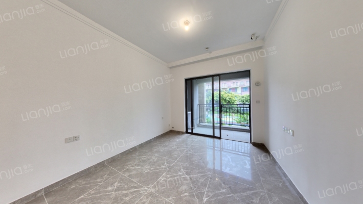 碧桂园美的水木清华二手房实景图