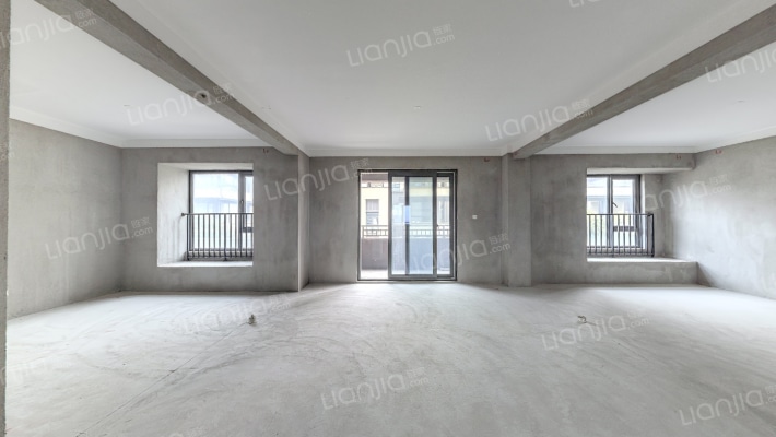 万年卡美丽亚泊樾二手房实景图