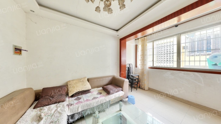 世发名居二手房实景图