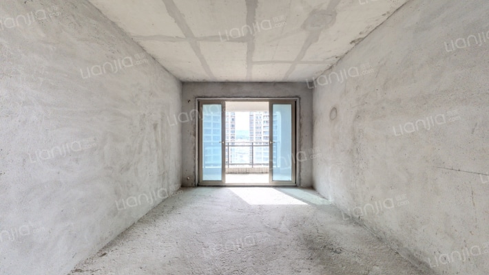 丽日湖逸家园一期二手房实景图