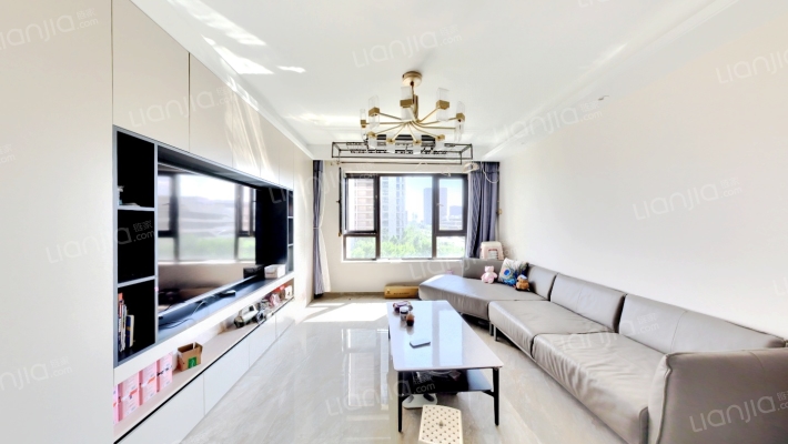 保利天汇二手房实景图