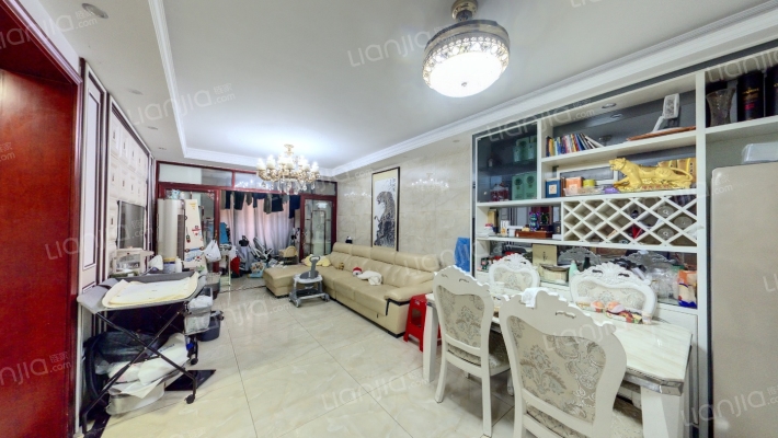 万达临湖苑C区二手房实景图