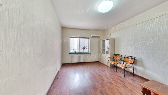 科技广场二手房实景图