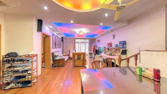 新馨花园二手房实景图