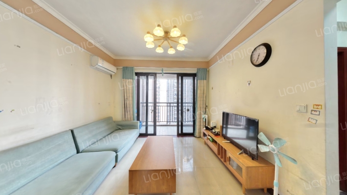 怡翠世嘉花园二手房实景图